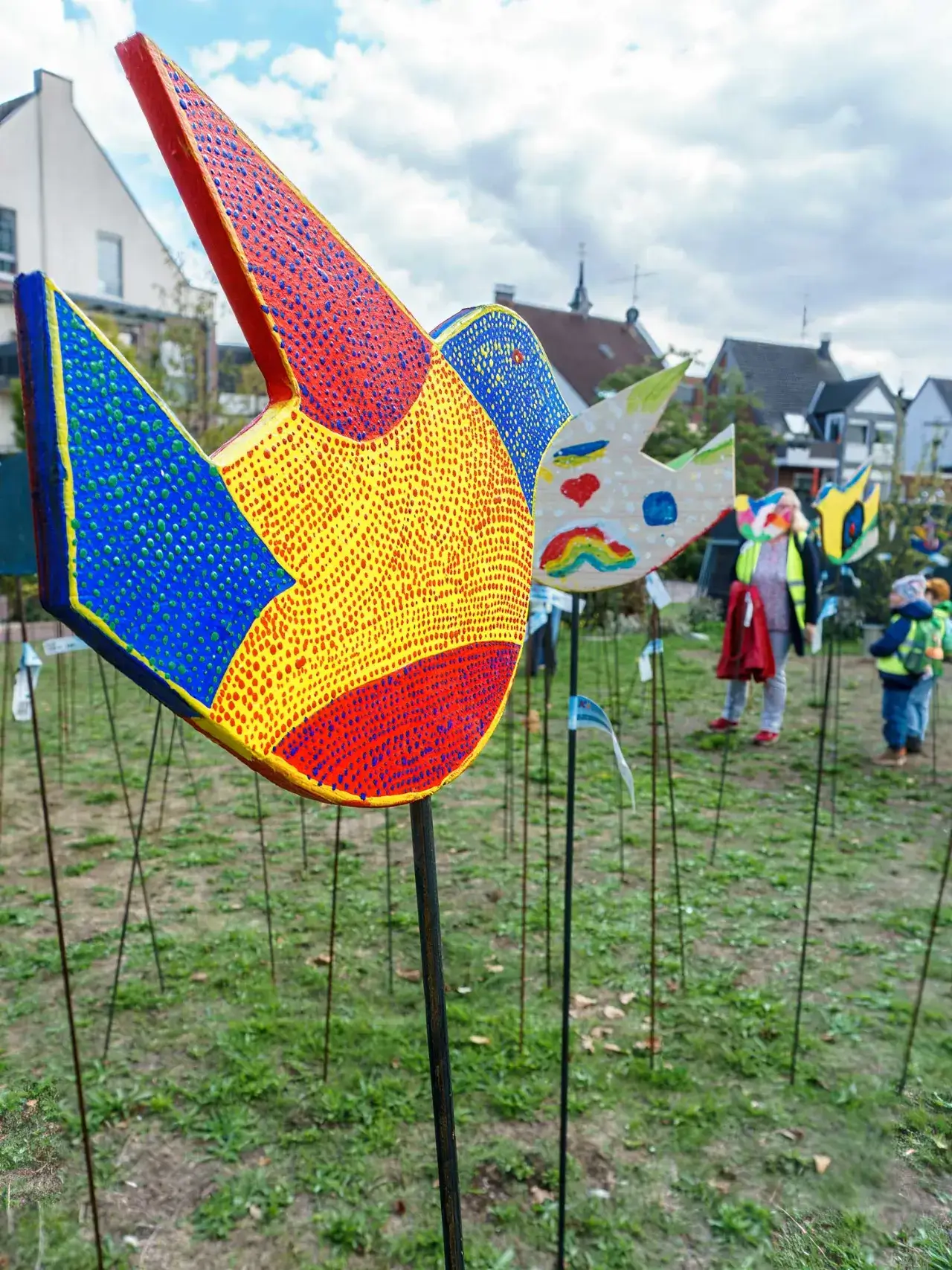 Tolerantes Dinslaken - Projekte 2022 - Friedenstauben - Friedenszeichen … in unserer Stadt! - Abschlussveranstaltung des Projekts - Bild 7 von 8